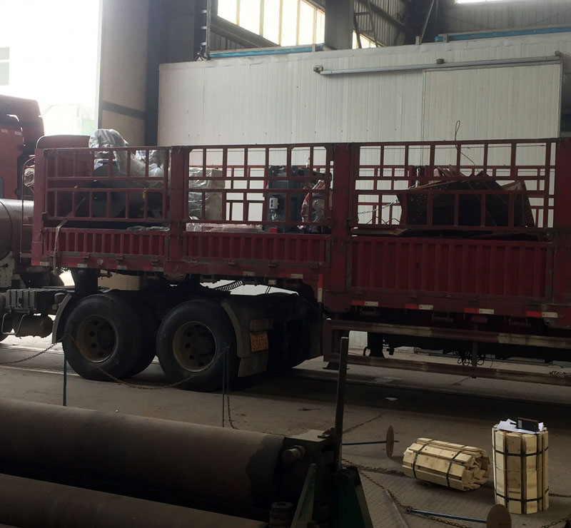 圖一 等待裝車(chē)中